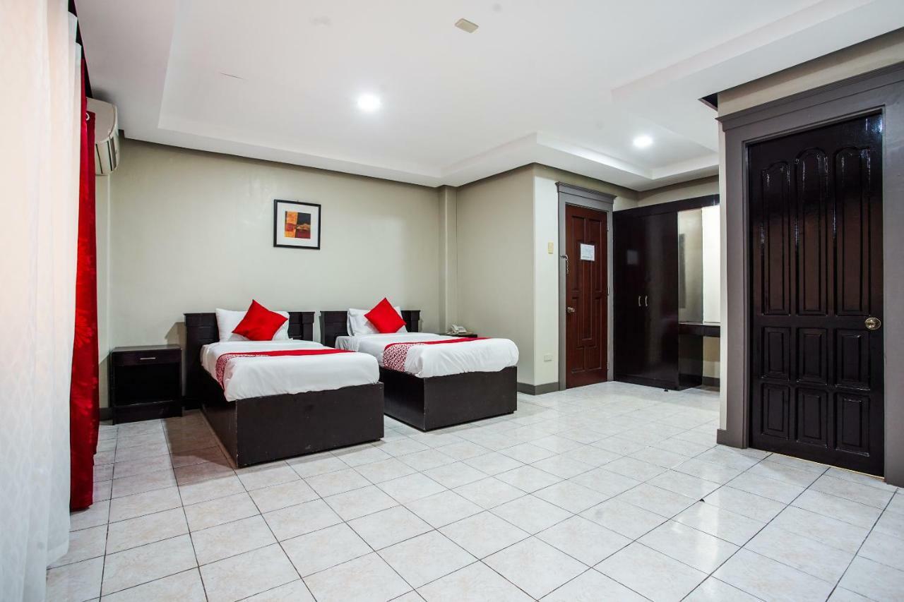 Oyo 192 Tcc Condo-Hostel Davao Exterior photo