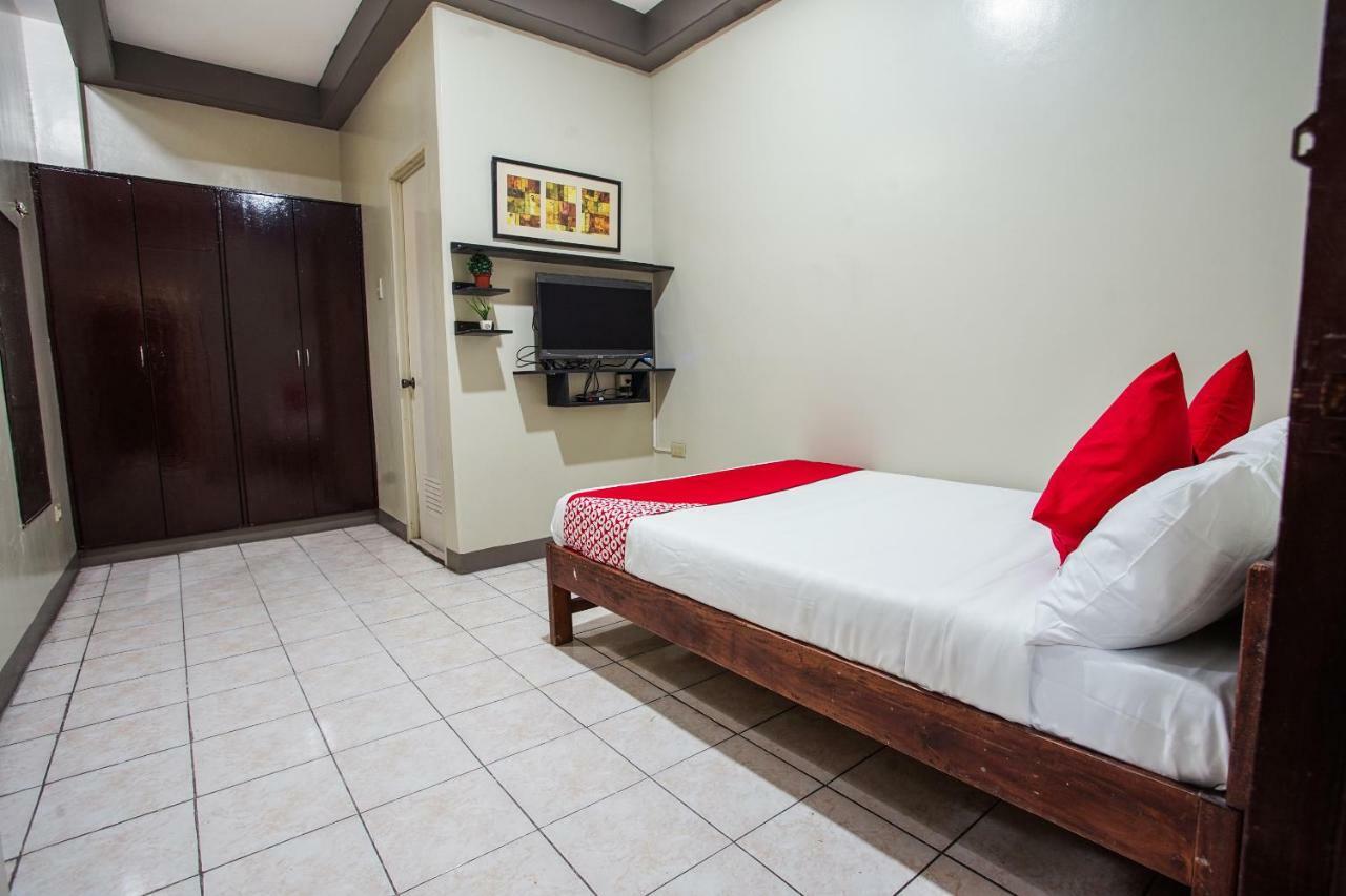 Oyo 192 Tcc Condo-Hostel Davao Exterior photo