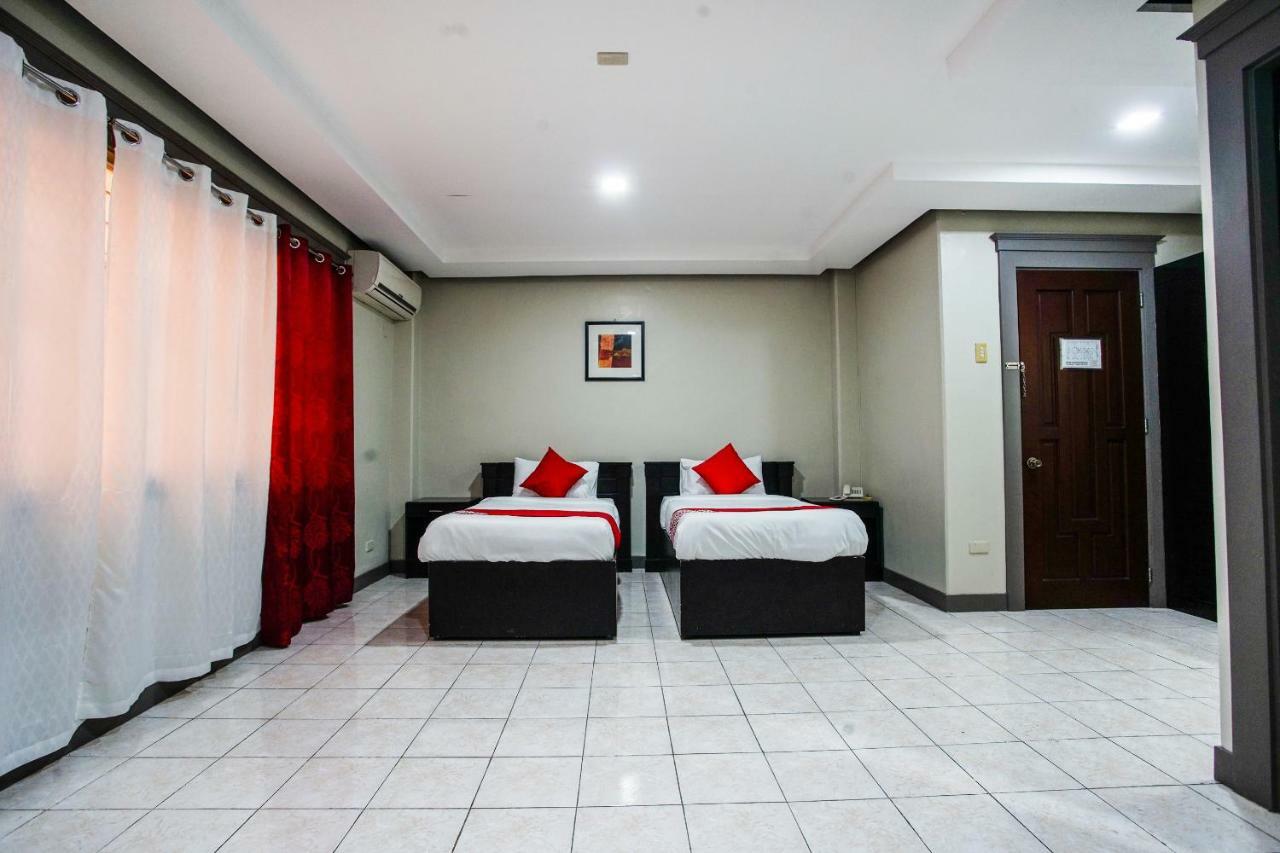 Oyo 192 Tcc Condo-Hostel Davao Exterior photo